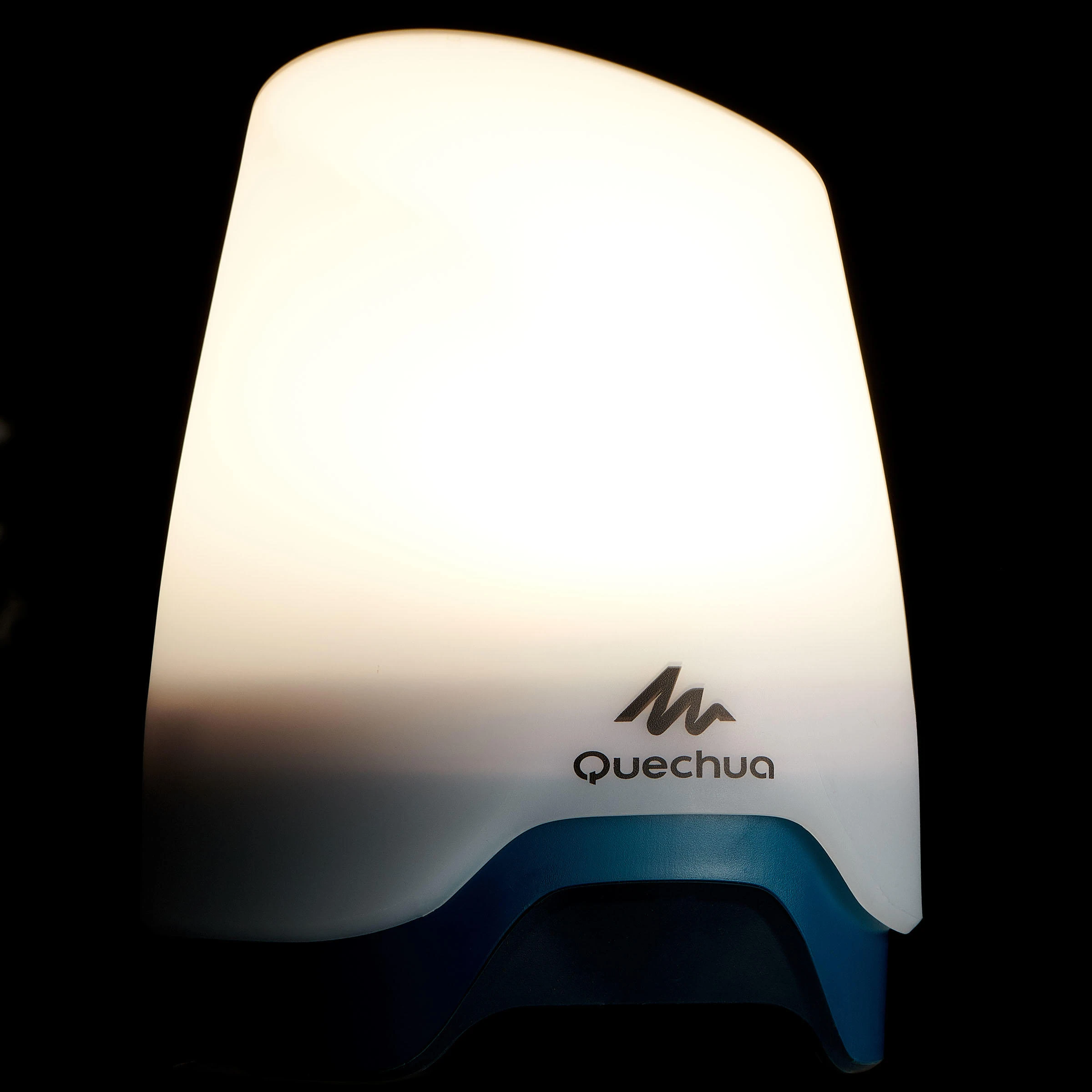 Quechua CAMPING LAMP - BL200 RECHARGEABLE - 200 LUMENS 6 Quechua CAMPING LAMP - BL200 RECHARGEABLE - 200 LUMENS - Image 4